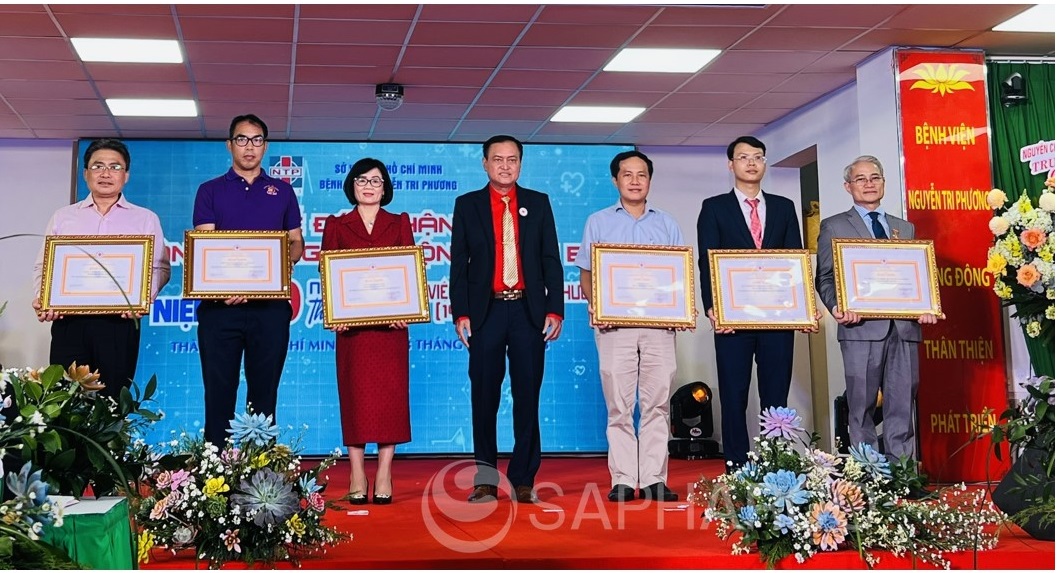 SAPHARCO vinh dự nhận bằng khen của Ban Chấp hành Trung ương Hội Chữ thập đỏ Việt Nam