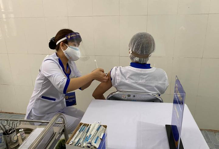 Bộ Y tế thông tin lịch trình cung ứng 60 triệu liều vắc xin phòng COVID-19 tại Việt Nam