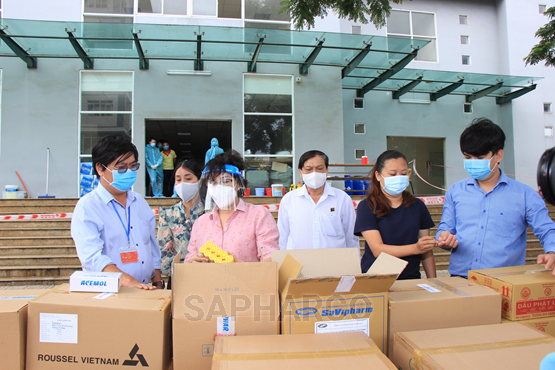 Công ty TNHH MTV Dược Sài Gòn đóng góp hơn 39.000 phần quà  ủng hộ phòng, chống dịch Covid-19